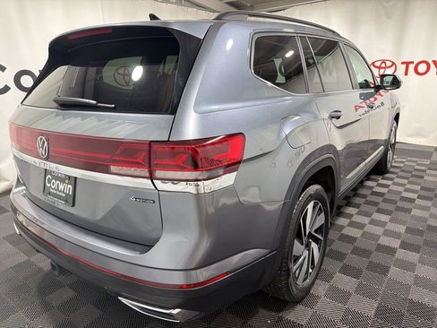 Used 2025 Volkswagen Atlas SE image 7