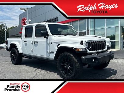 Used 2025 Jeep Gladiator Sport