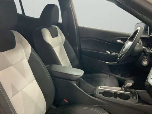 Used 2026 Chevrolet Trax RS w/ Driver Confidence Package FWD image 31