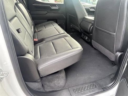 Used 2025 GMC Sierra 1500 SLT image 30