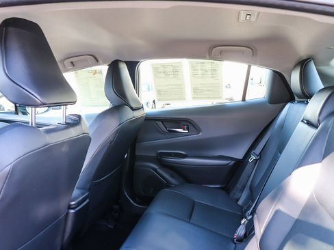 Used 2025 Toyota Prius XLE image 21