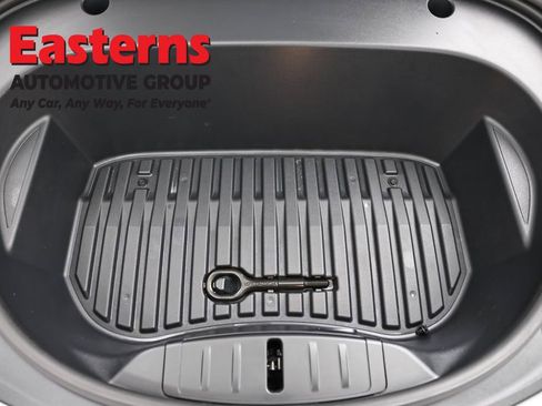 Used 2023 Tesla Model 3 Standard Range image 7