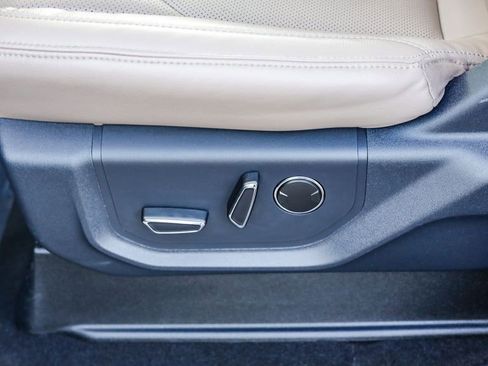 Used 2024 Ford Expedition Limited image 24