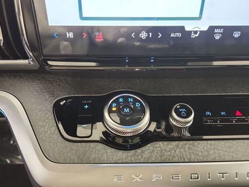 New 2025 Ford Expedition Tremor image 41