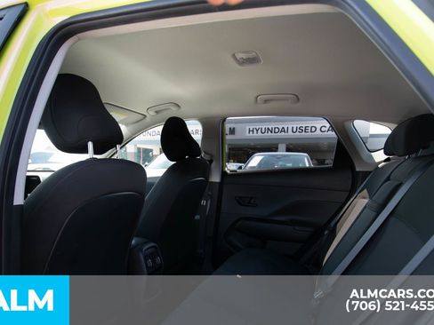 Used 2024 Hyundai Kona SEL image 11