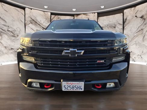 Used 2019 Chevrolet Silverado 1500 LT Trail Boss w/ Convenience Package image 2