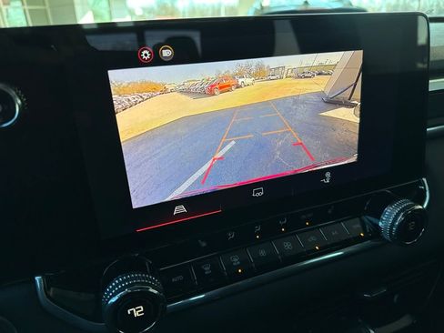 Used 2024 GMC Canyon Elevation w/ Convenience Package image 26