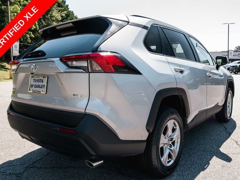 Certified 2025 Toyota RAV4 XLE FWD image 8