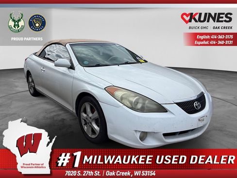 Used 2005 Toyota Solara SLE FWD image 1