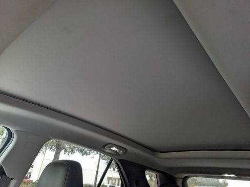 Used 2019 Chevrolet Equinox Premier image 20