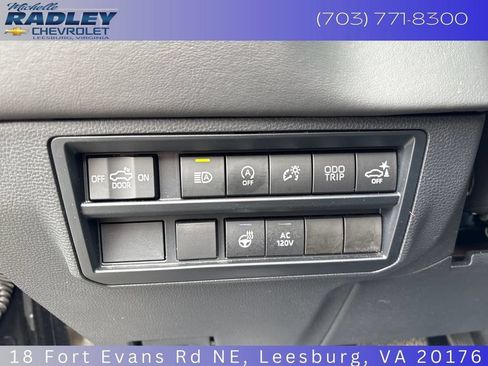 Used 2024 Toyota Tundra Platinum AWD/4WD image 16