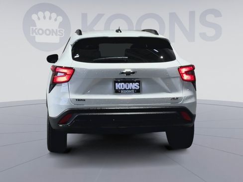 New 2026 Chevrolet Trax RS w/ Driver Confidence Package FWD image 10
