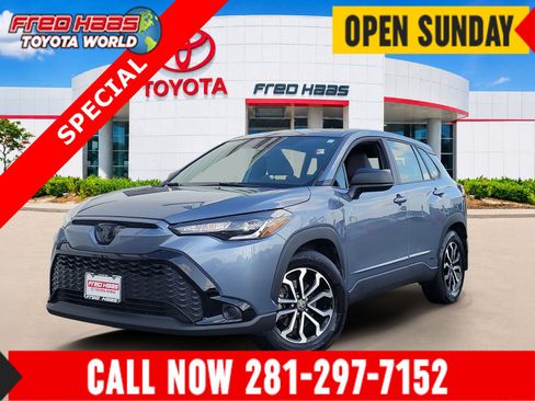 Used 2024 Toyota Corolla Cross AWD Hybrid image 1