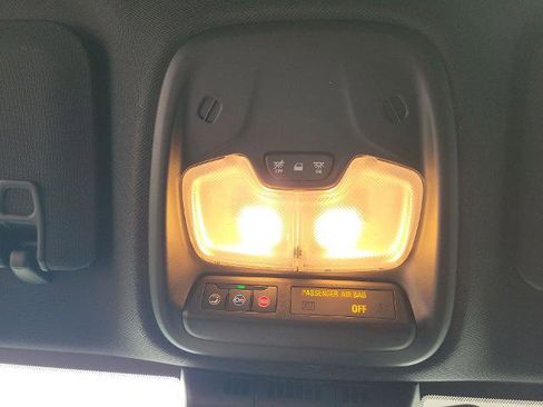 New 2024 Chevrolet Colorado LT w/ LT Convenience Package III image 70