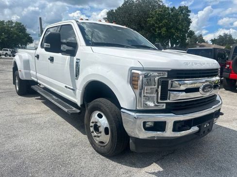 Used 2019 Ford F350 XLT w/ XLT Value Package AWD/4WD image 3