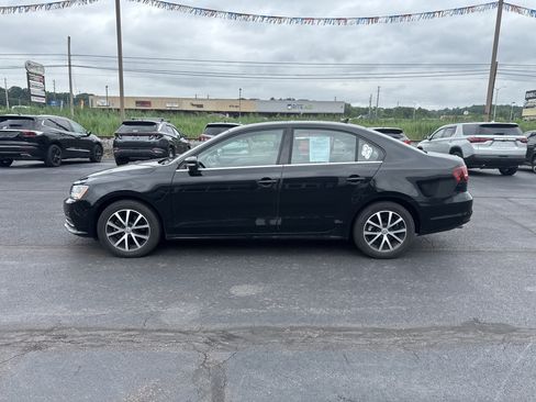 Used 2018 Volkswagen Jetta SE FWD image 7