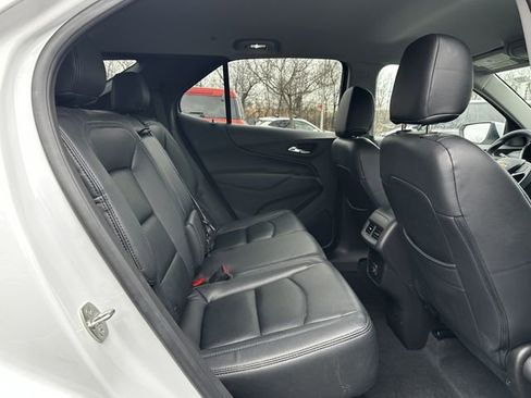 Used 2023 Chevrolet Equinox LT image 36