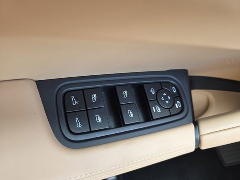 New 2026 Porsche Cayenne AWD/4WD image 20