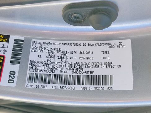 Used 2020 Toyota Tacoma TRD Off-Road image 16