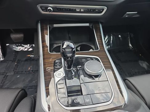 Used 2021 BMW X5 xDrive40i w/ Convenience Package AWD/4WD image 18