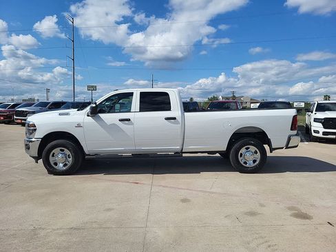 New 2026 RAM 2500 Tradesman AWD/4WD image 11