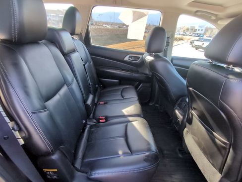 Used 2014 Nissan Pathfinder SL w/ SL Premium Package image 32