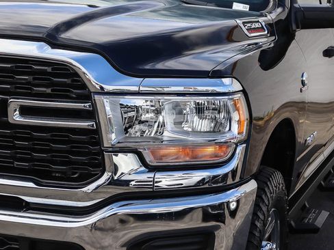 Used 2022 RAM 2500 Big Horn AWD/4WD image 7
