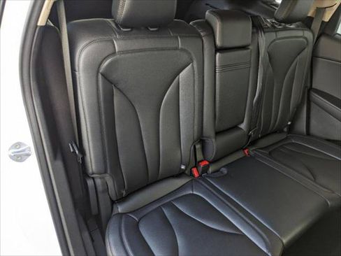 Certified 2022 Lincoln Nautilus FWD w/ Premium Package image 32