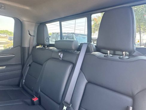 New 2026 GMC Sierra 1500 SLT AWD/4WD image 19