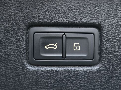 Used 2021 Audi Q7 2.0T Premium Plus w/ Executive Package image 16