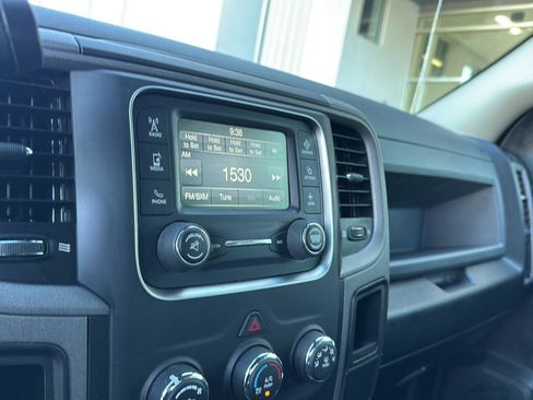 Used 2018 RAM 2500 Tradesman w/ Chrome Appearance Group image 21