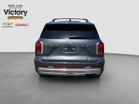 Used 2023 Hyundai Palisade Calligraphy FWD image 5