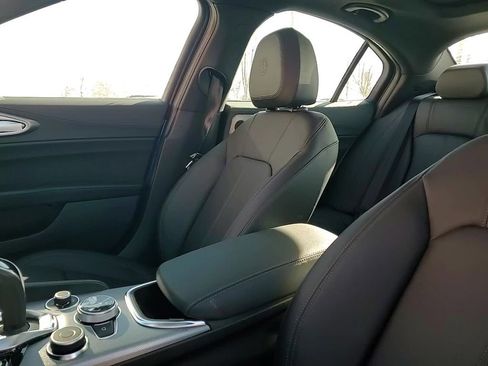 New 2025 Alfa Romeo Giulia AWD image 30