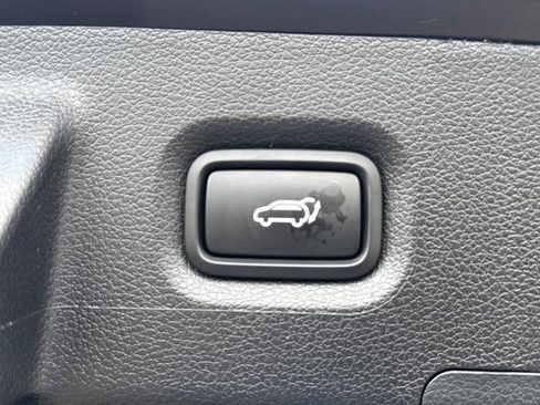 Used 2023 Hyundai Santa Fe SEL image 12