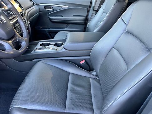 Used 2025 Honda Ridgeline RTL image 9