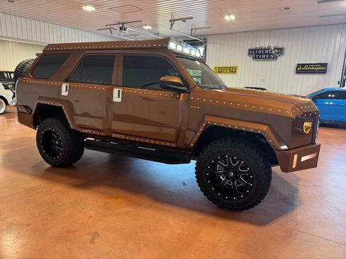 Used 2016 Toyota 4Runner SR5 image 8