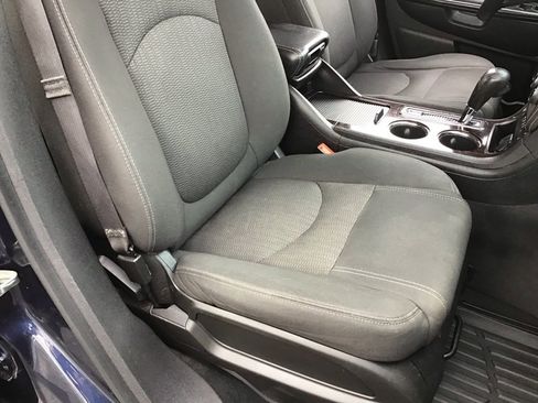 Used 2016 Chevrolet Traverse LT image 12