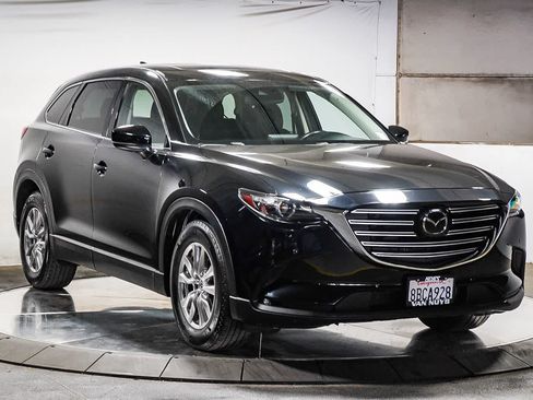 Used 2018 MAZDA CX-9 Touring w/ Touring Premium Package FWD image 3