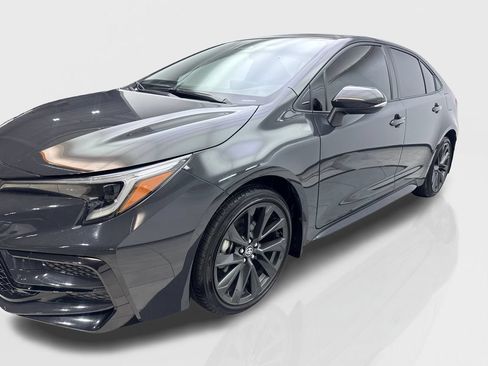 Used 2025 Toyota Corolla SE FWD image 11