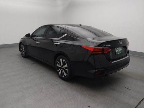 Used 2021 Nissan Altima 2.5 SV w/ SV Premium Package FWD image 5