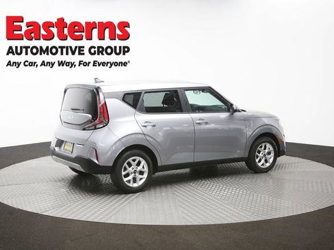 Used 2025 Kia Soul LX w/ LX Technology Package image 41