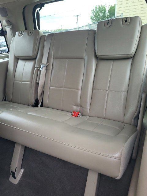 Used 2013 Lincoln Navigator 4WD w/ HD Trailer Tow Pkg image 14