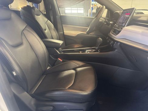 Used 2025 Jeep Compass Limited image 27