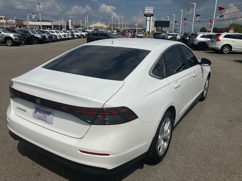 Used 2023 Honda Accord LX image 7