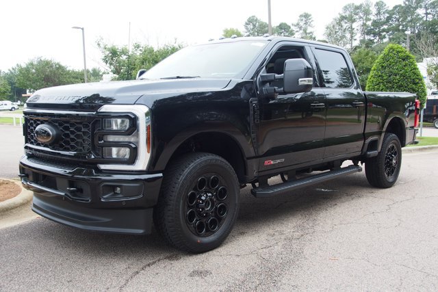Certified 2025 Ford F350 Lariat w/ Lariat Ultimate Package AWD/4WD image 3