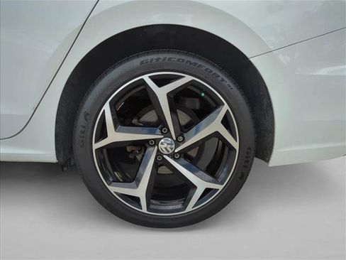 Used 2022 Volkswagen Passat 2.0T R-Line image 30