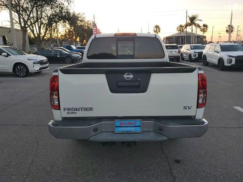 Used 2019 Nissan Frontier SV image 12