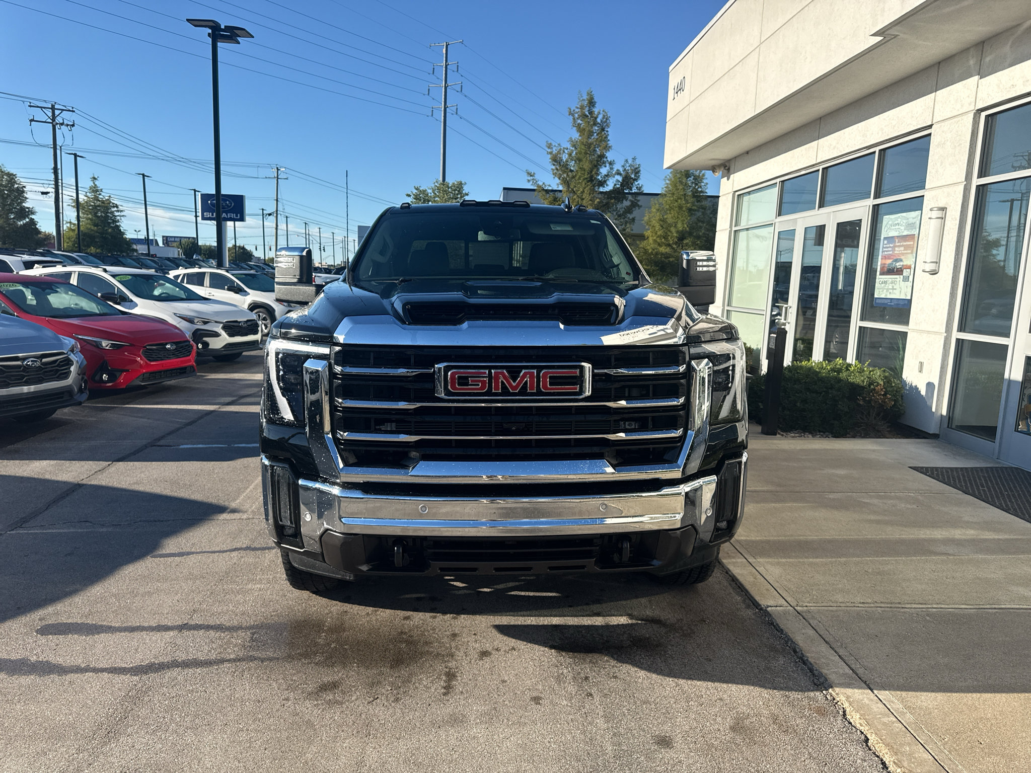 Used 2024 GMC Sierra 2500 SLT w/ SLT Premium Package AWD/4WD image 7
