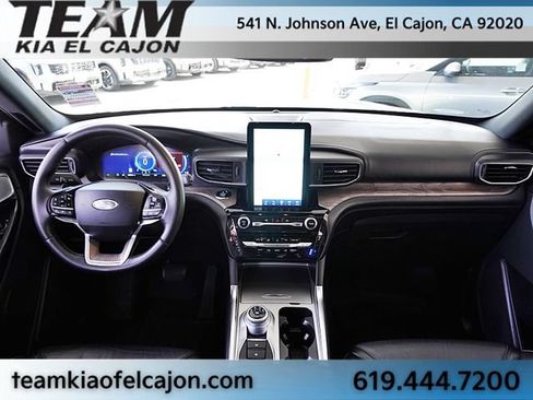 Used 2021 Ford Explorer Platinum w/ Equipment Group 601A AWD/4WD image 22