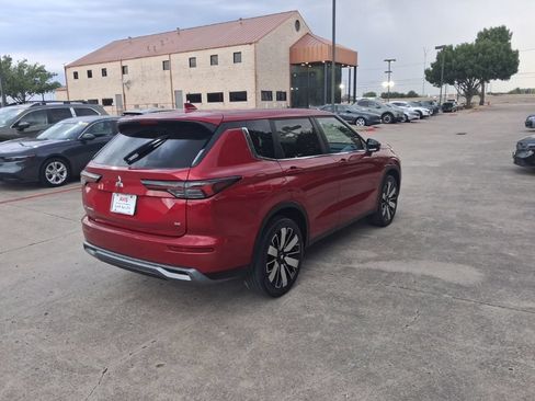 Used 2025 Mitsubishi Outlander SE FWD image 7